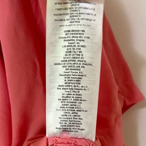 GUESS|Coral Pink Ruffled Short Pleated Sleeve Lightweight Top Button Blouse Sz L - Picture 5 of 5